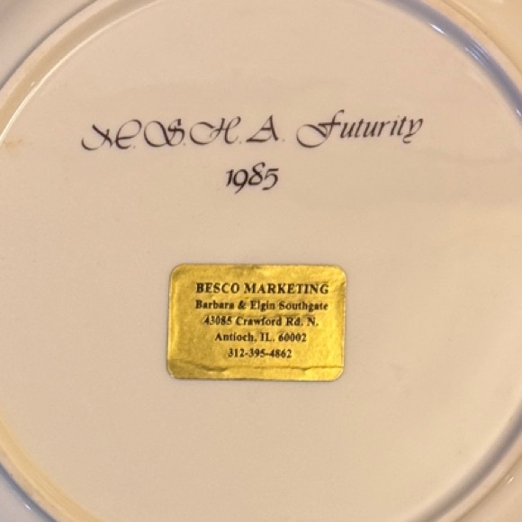 Elegant Blue and Gold Horse Design Plates - Picture 13 of 15